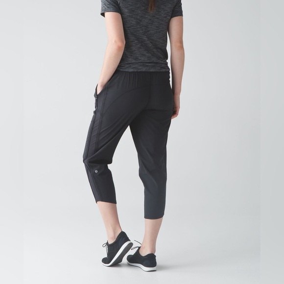 Lululemon For Love Crop Black SIZE 4 - Picture 5 of 15